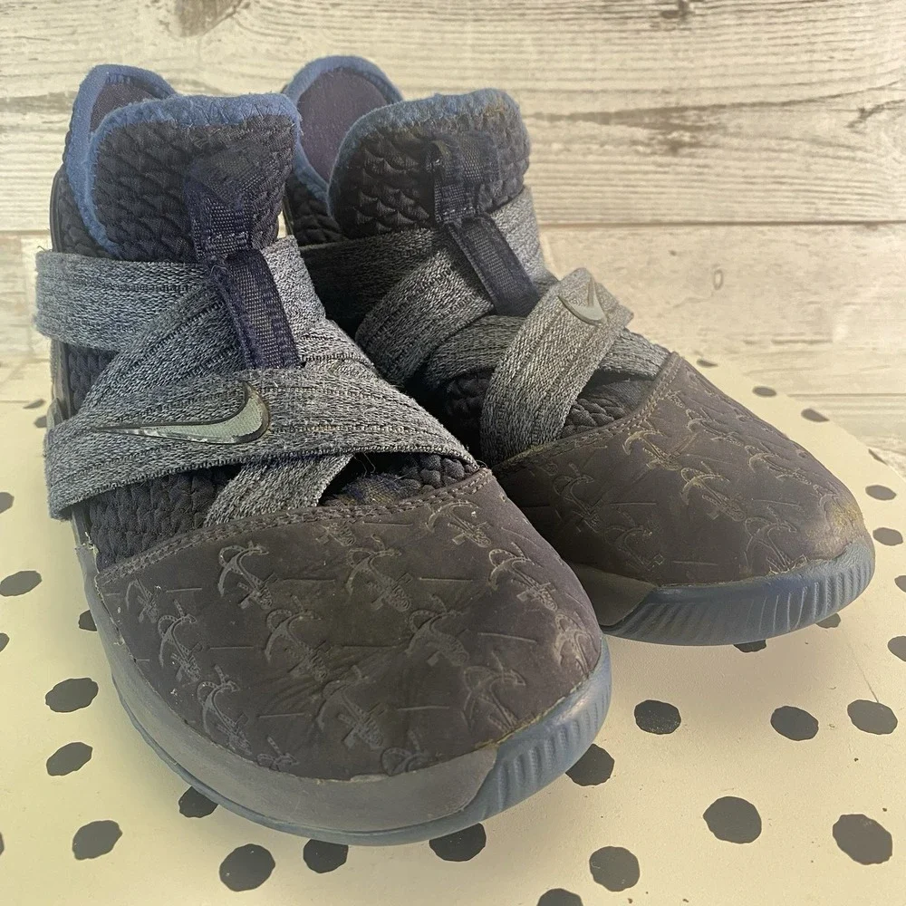 Nike Lebron Soldier 12 Anchor Shoes Boys 3.5Y Blue Basketball Athletic Sneakers